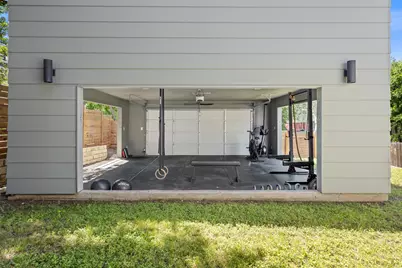 1909 E 9th Street, Austin, TX 78702 - Photo 27