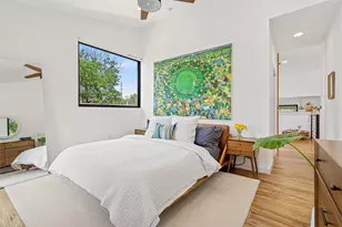 1909 E 9th St, Austin, TX 78702 - Photo 11