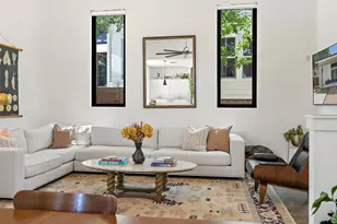 1909 E 9th St, Austin, TX 78702 - Photo 3