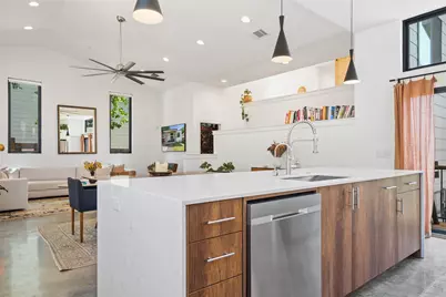 1909 E 9th Street, Austin, TX 78702 - Photo 9