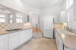 1621 Maggie Mayes St, Austin, TX 78703 - Photo 13