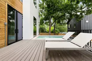 404 Krebs Ln, Austin, TX 78704 - Photo 17