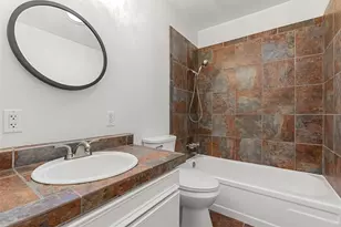 400 W 35th St, Austin, TX 78705 - Photo 23