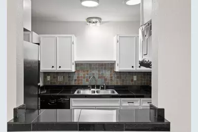 400 W 35th Street #210, Austin, TX 78705 - Photo 11