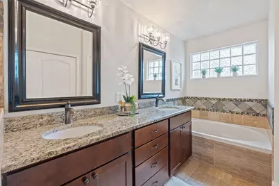 409 Explorer, Lakeway, TX 78734 - Photo 27