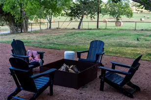 849 W Live Oak St, Fredericksburg, TX 78624 - Photo 33