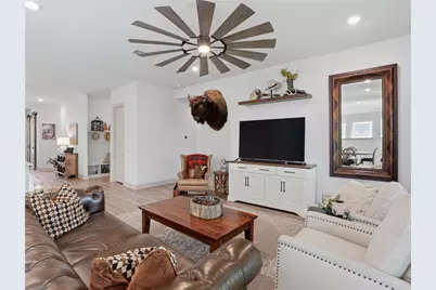 112 Mountain Lion Road, Georgetown, TX 78628 - Photo 13