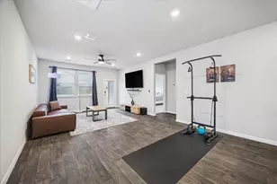 724 Aster Pl, Bastrop, TX 78602 - Photo 5