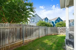 5160 N A.W. Grimes Blvd, Round Rock, TX 78665 - Photo 25
