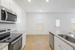 317 Carmel Cyn Trl, Jarrell, TX 76537 - Photo 3