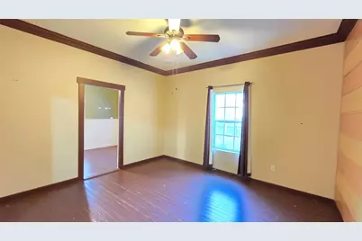 401 N Pecan Street, Moulton, TX 77975 - Photo 7