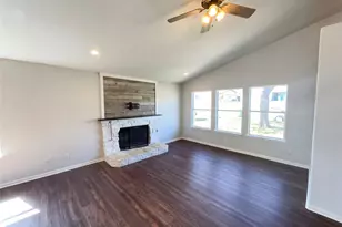 1516 Gatlinburg Dr, Pflugerville, TX 78660 - Photo 3