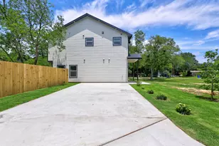 230 Brown St, Elgin, TX 78621 - Photo 25