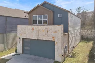 7103 Terrazzo Cottage Ln, Austin, TX 78744 - Photo 3