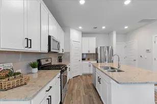 7103 Terrazzo Cottage Ln, Austin, TX 78744 - Photo 11