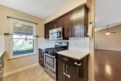 1467 S Meadows Drive, Austin, TX 78758 - Photo 9