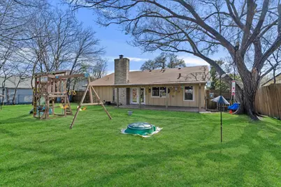 1467 S Meadows Drive, Austin, TX 78758 - Photo 17