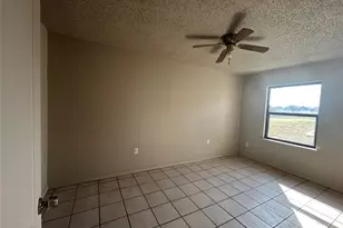 4806 Navarro Creek Rd, Del Valle, TX 78617 - Photo 7
