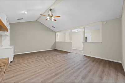 428 Connolly Circle W, Lockhart, TX 78644 - Photo 5