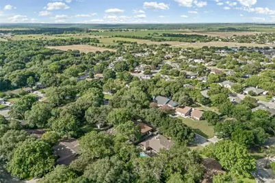 428 Connolly Circle W, Lockhart, TX 78644 - Photo 29