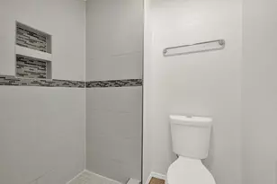 1202 Thorpe Ln, San Marcos, TX 78666 - Photo 23