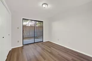 1202 Thorpe Ln, San Marcos, TX 78666 - Photo 17