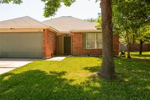 200 Quail Cir, Hutto, TX 78634 - Photo 1