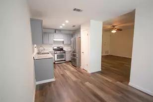 200 Quail Cir, Hutto, TX 78634 - Photo 17