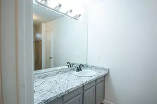 200 Quail Cir, Hutto, TX 78634 - Photo 5