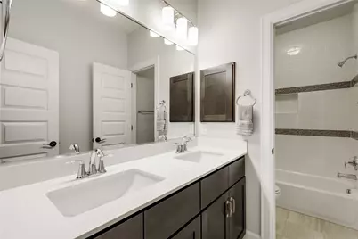 915 E 49th Street, Austin, TX 78751 - Photo 21
