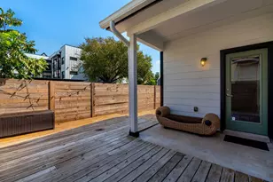 3012 Neal St, Austin, TX 78702 - Photo 33