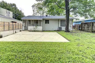 1711 Brentwood St, Austin, TX 78757 - Photo 23