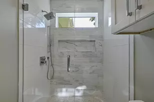 1312 E M. Franklin Ave, Austin, TX 78721 - Photo 17