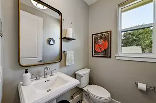 1312 E M. Franklin Ave, Austin, TX 78721 - Photo 13