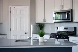 913 Boatswain Wy, Austin, TX 78748 - Photo 11