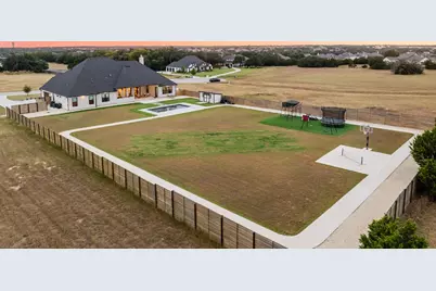 132 Blessing Ranch Estates Drive, Liberty Hill, TX 78642 - Photo 33