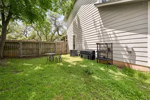 8710 Clearbrook Trail, Austin, TX 78729 - Photo 13