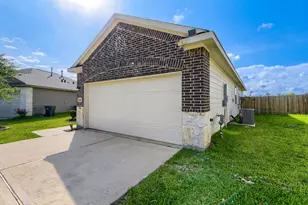 13990 Katlin Rd, Conroe, TX 77306 - Photo 3