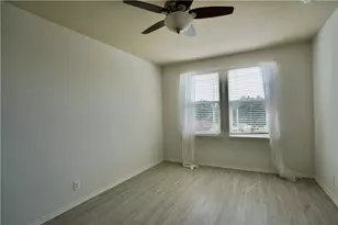 8712 Wood Stork Dr, Austin, TX 78729 - Photo 21