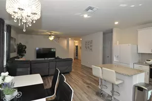 1717 T H Johnson Dr, Taylor, TX 76574 - Photo 5