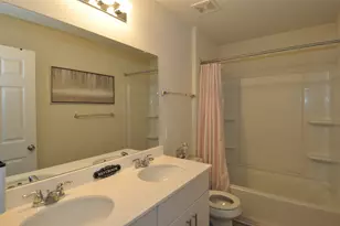 1717 T H Johnson Dr, Taylor, TX 76574 - Photo 23