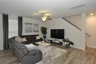 1717 T H Johnson Dr, Taylor, TX 76574 - Photo 7