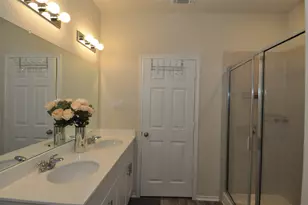 1717 T H Johnson Dr, Taylor, TX 76574 - Photo 13