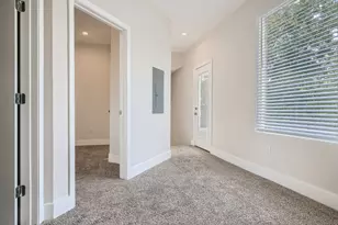 6919 Bethune Ave, Austin, TX 78752 - Photo 13