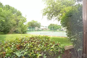 900 W Village Ln, Austin, TX 78758 - Photo 23