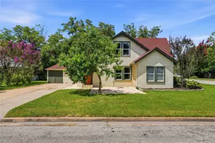 674 E Walnut St, La Grange, TX 78945 - Photo 37