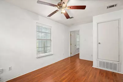 2610 E 3rd Street #B, Austin, TX 78702 - Photo 7