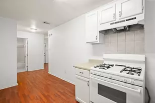 2610 E 3rd St, Austin, TX 78702 - Photo 5