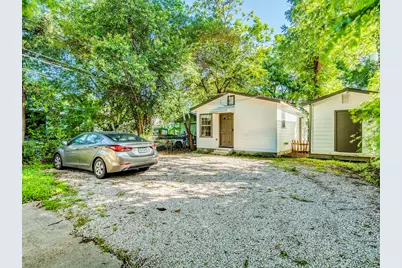 2610 E 3rd Street #B, Austin, TX 78702 - Photo 15
