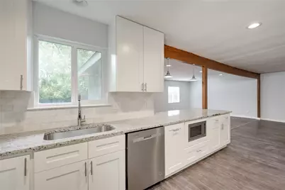 5402 Chevy Circle, Austin, TX 78723 - Photo 7